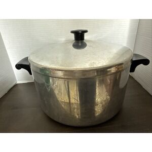 Vintage WEAR EVER 8 QT Stock Pot Aluminum Dutch Oven Non Stick Wearever w Lid